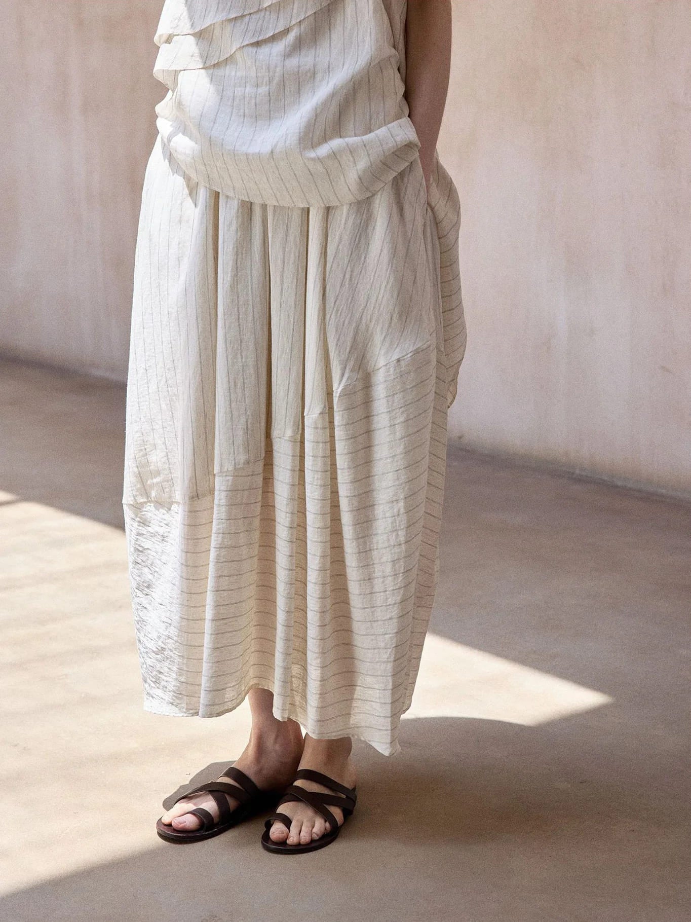RIKA BULB SKIRT - BEIGE