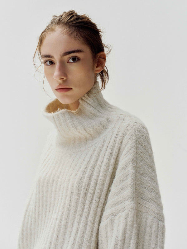 Feylan Cozy Knit