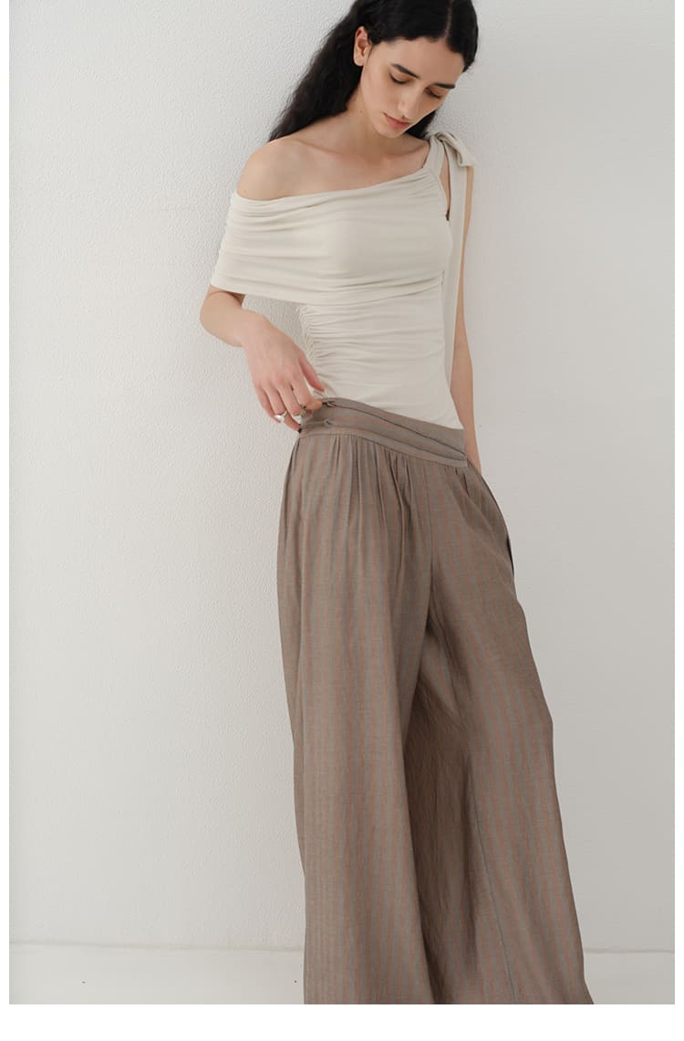 Striped Wide-Leg Pleated Pants