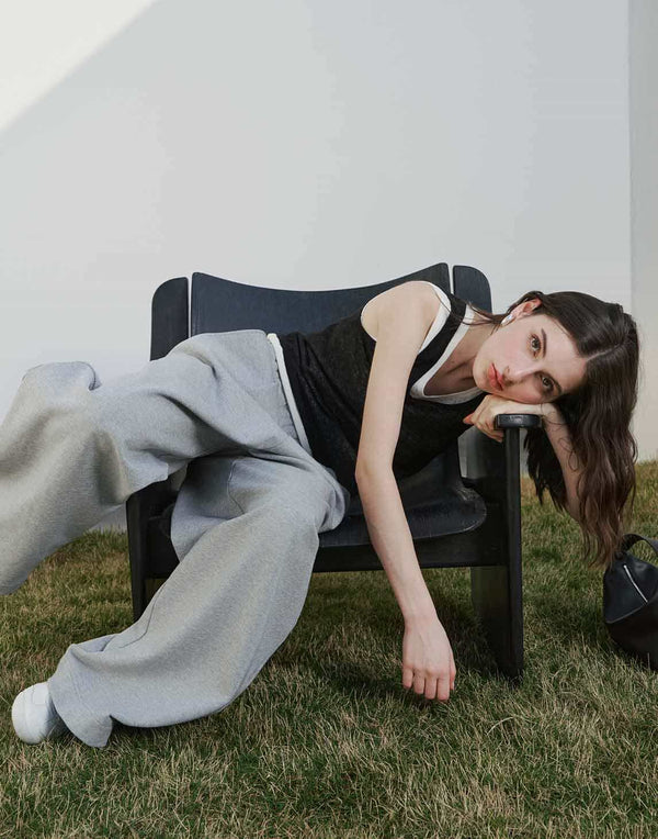 Relaxed Wide-Leg Trousers