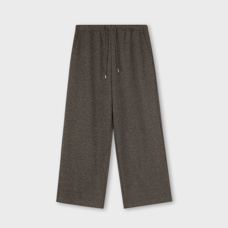 シックなワイドレッグニットパンツ