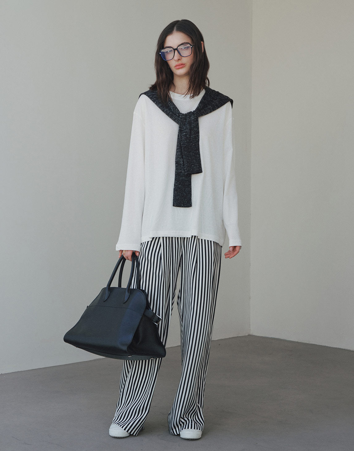 Pantalon à rayures drapées sans effort