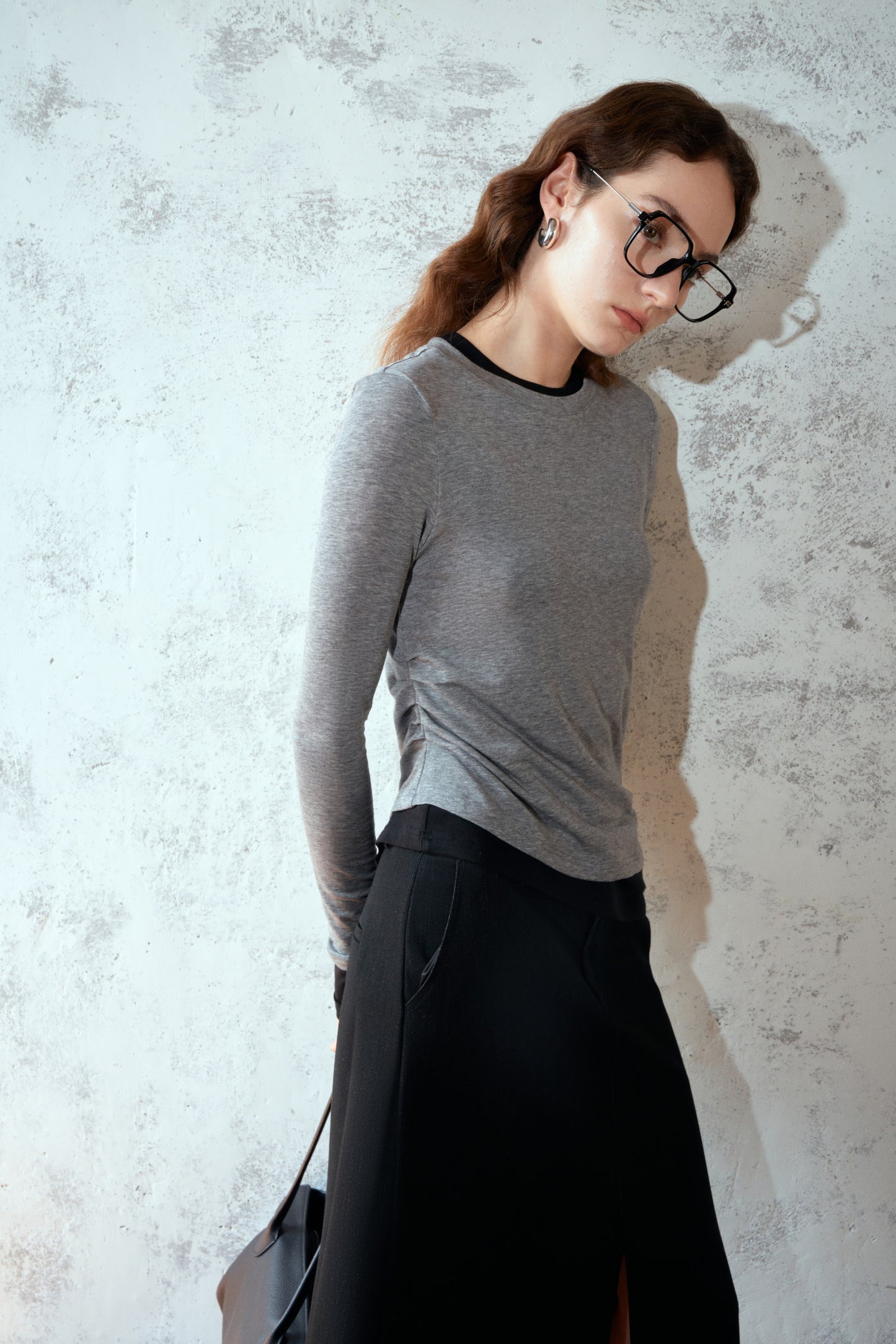 T-shirt à manches longues superposé asymétrique