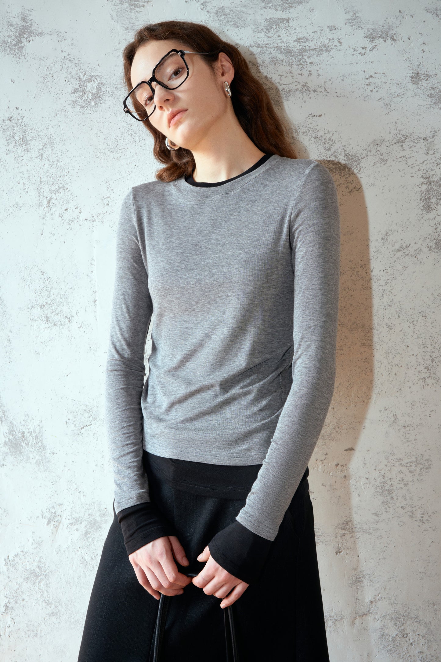 T-shirt à manches longues superposé asymétrique