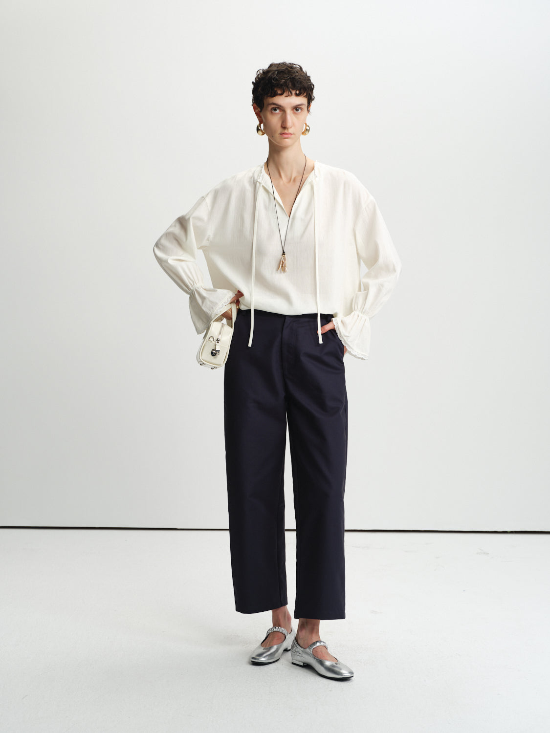 Airy Cropped Trousers