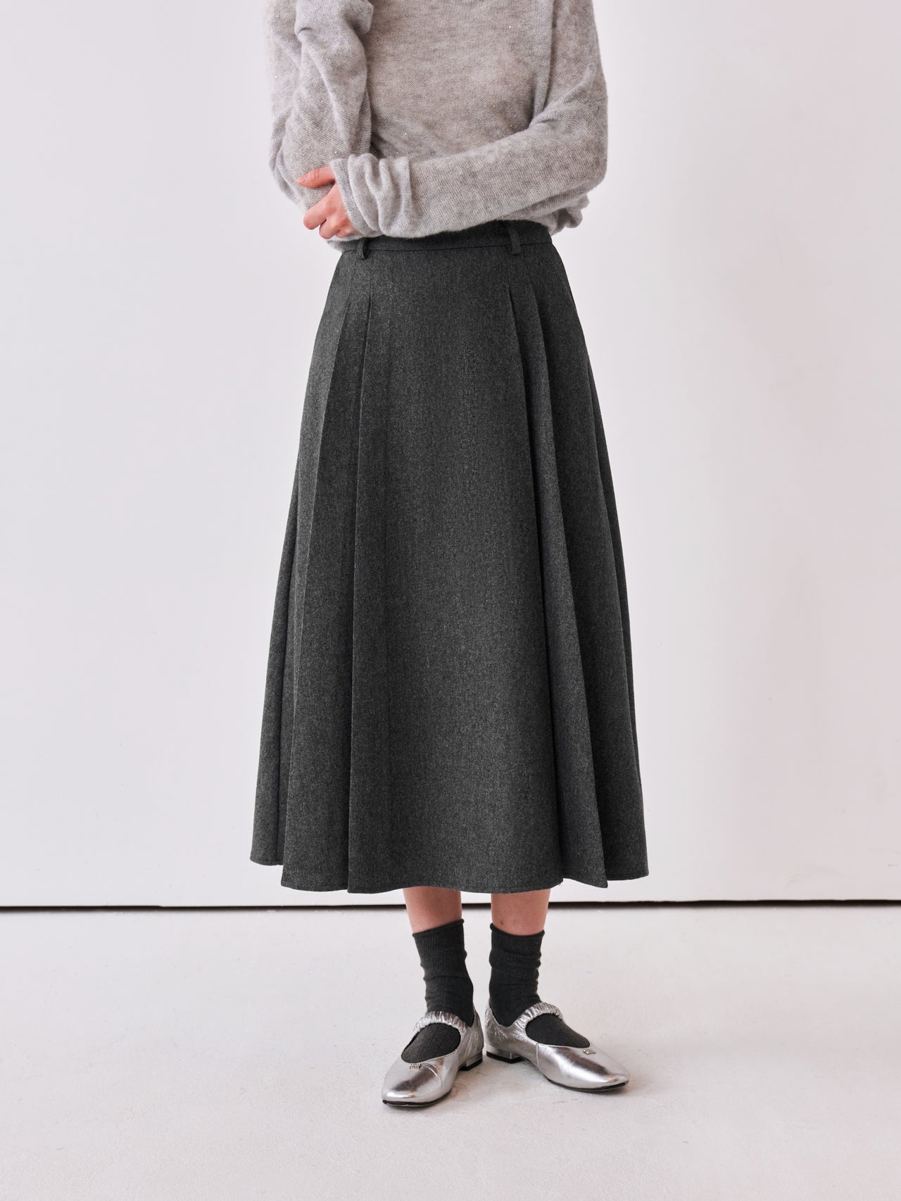 Arc Pleat Skirt