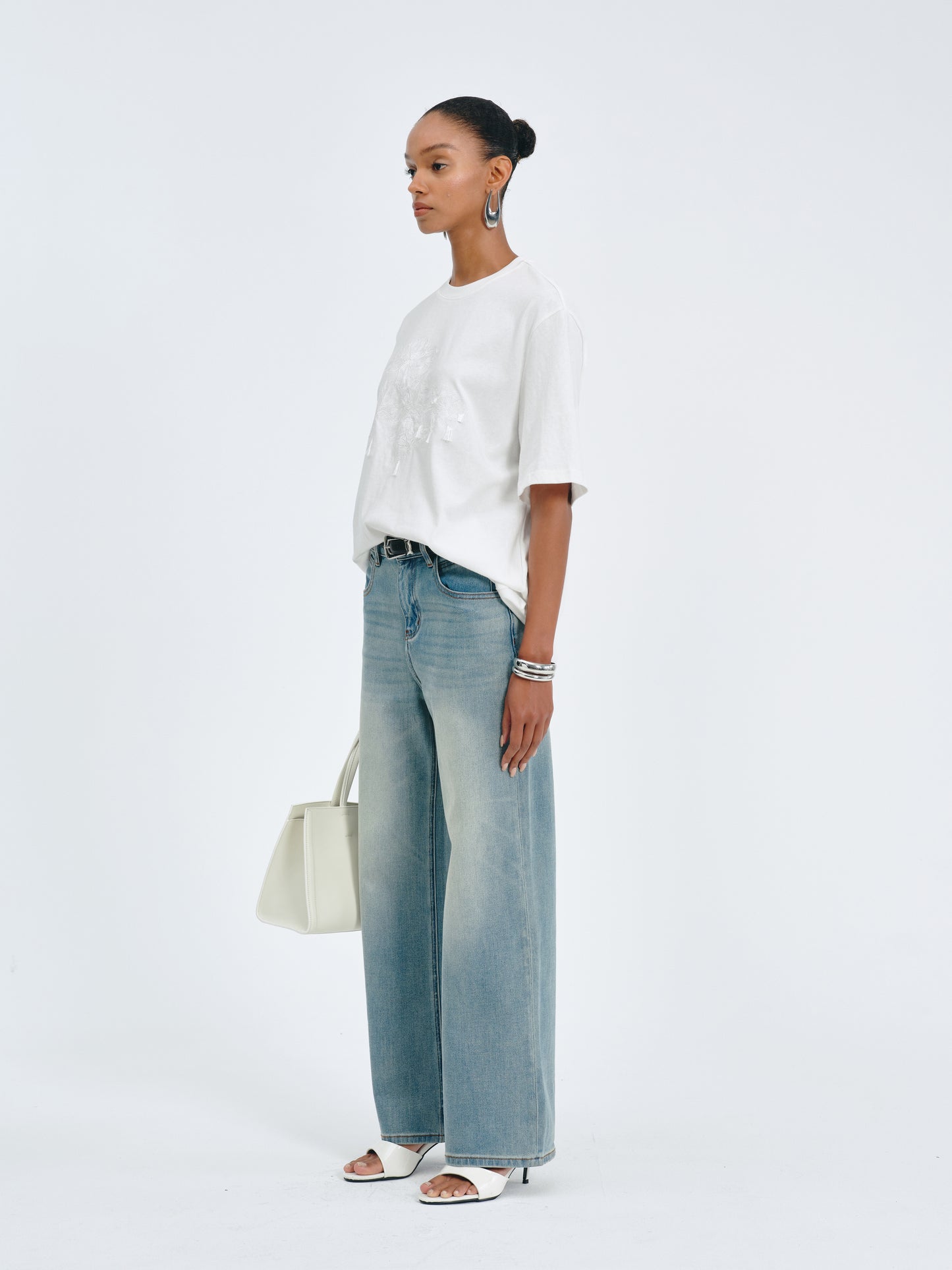 Aeris Embroidered Tee
