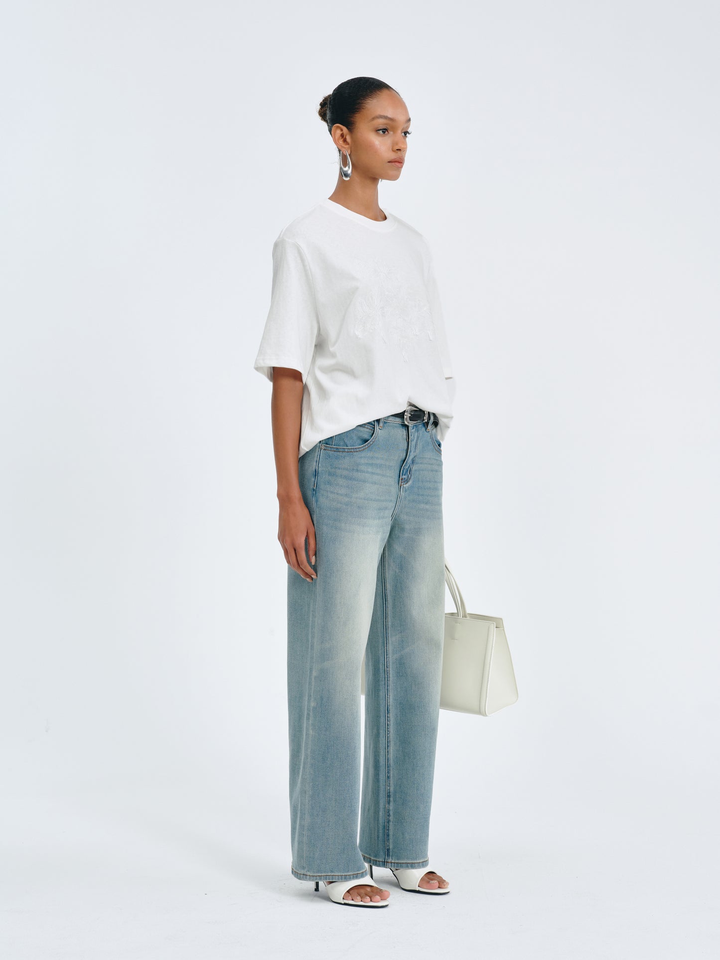Aeris Embroidered Tee