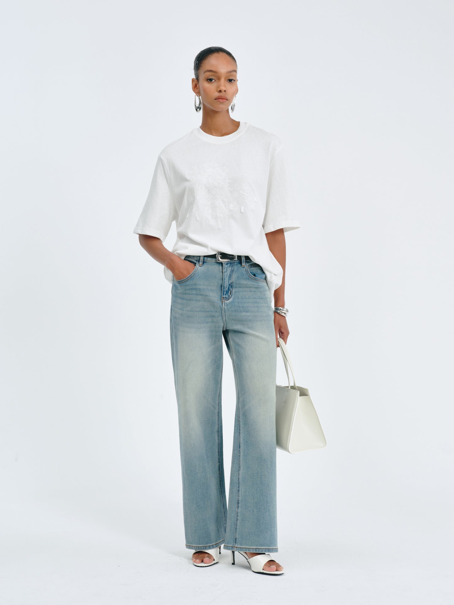 Aeris Embroidered Tee