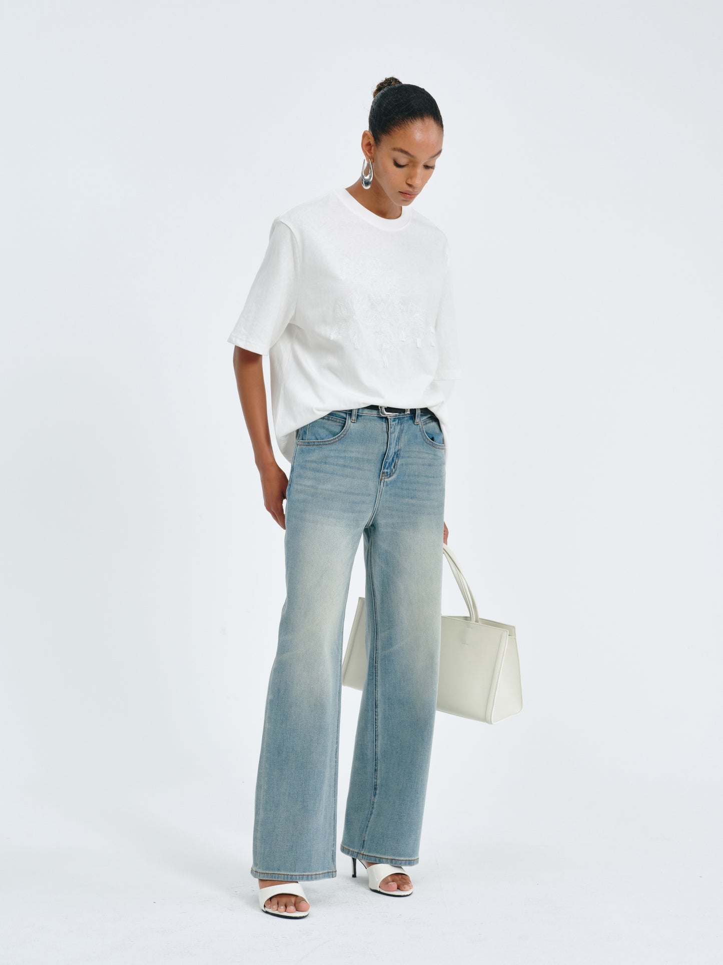 Aeris Embroidered Tee
