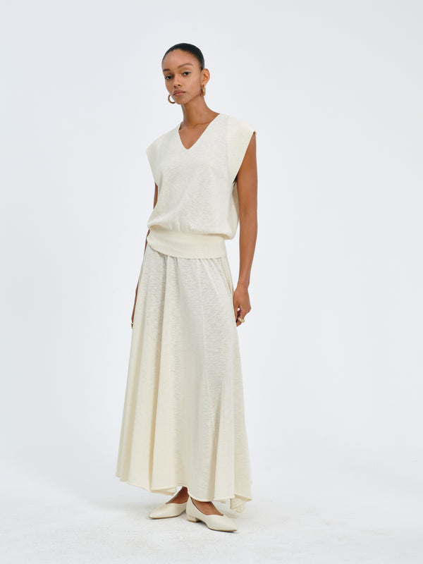 Crisp V-Neck Knit Top