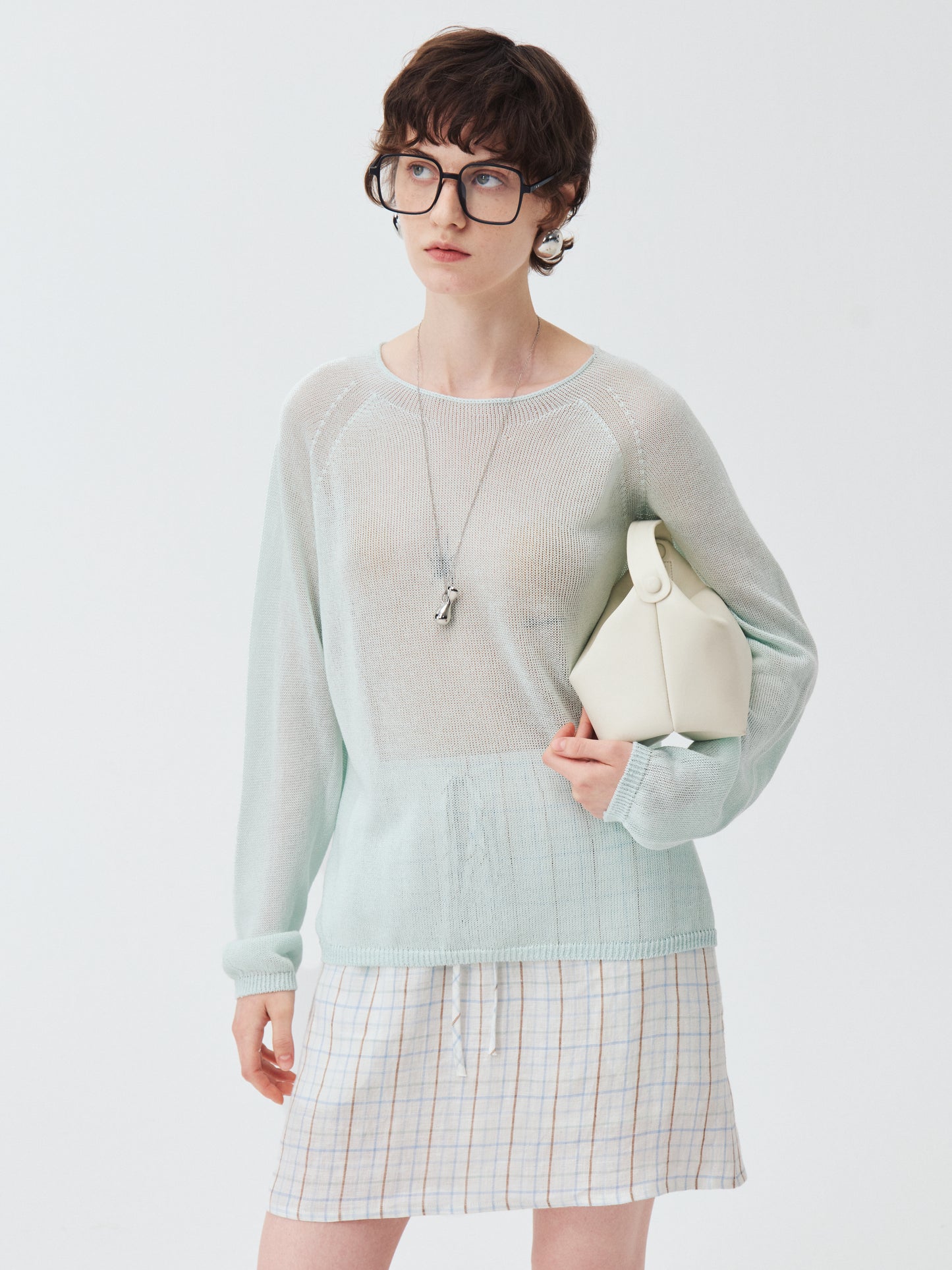 Aeris Veil Pullover
