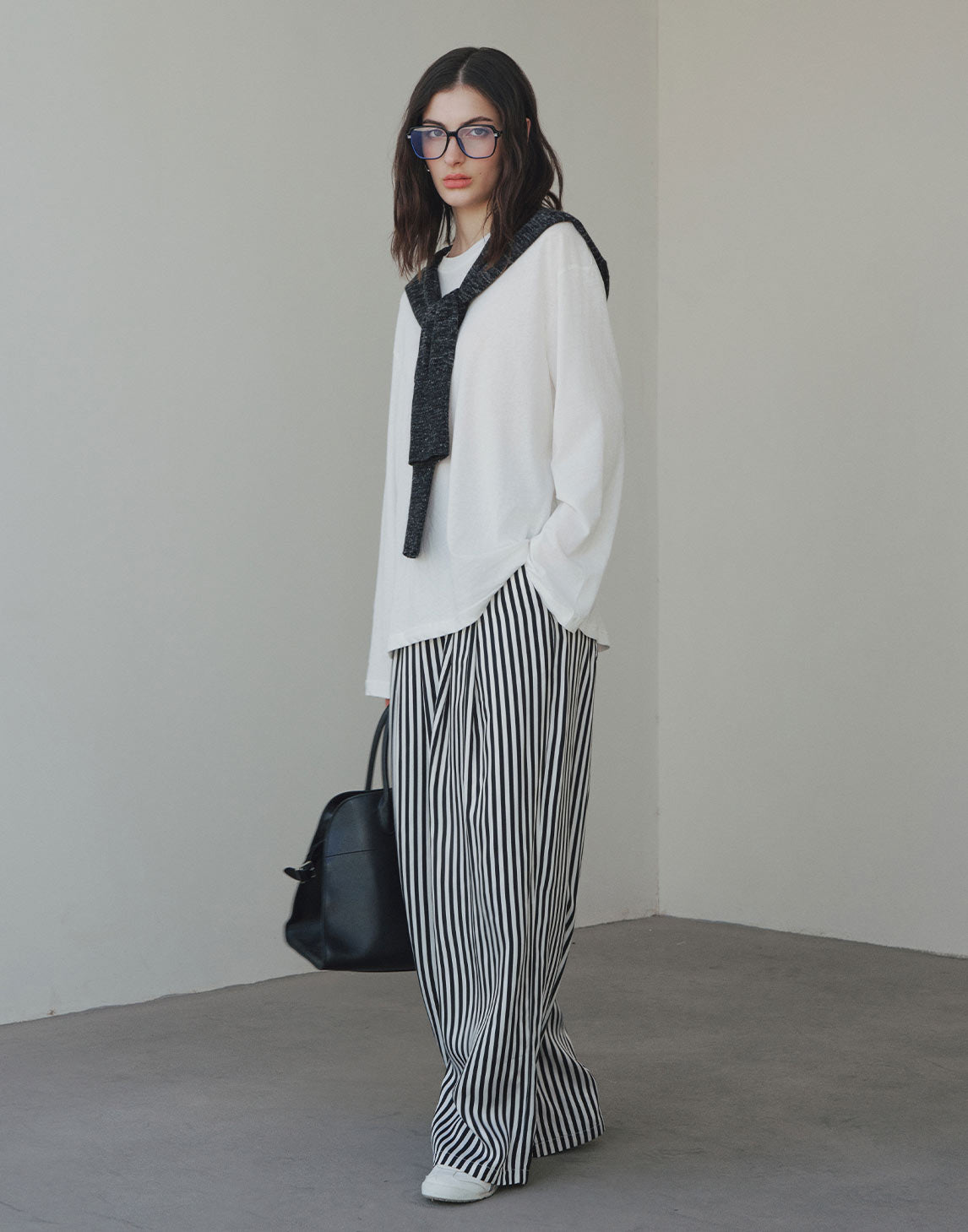 Pantalon à rayures drapées sans effort