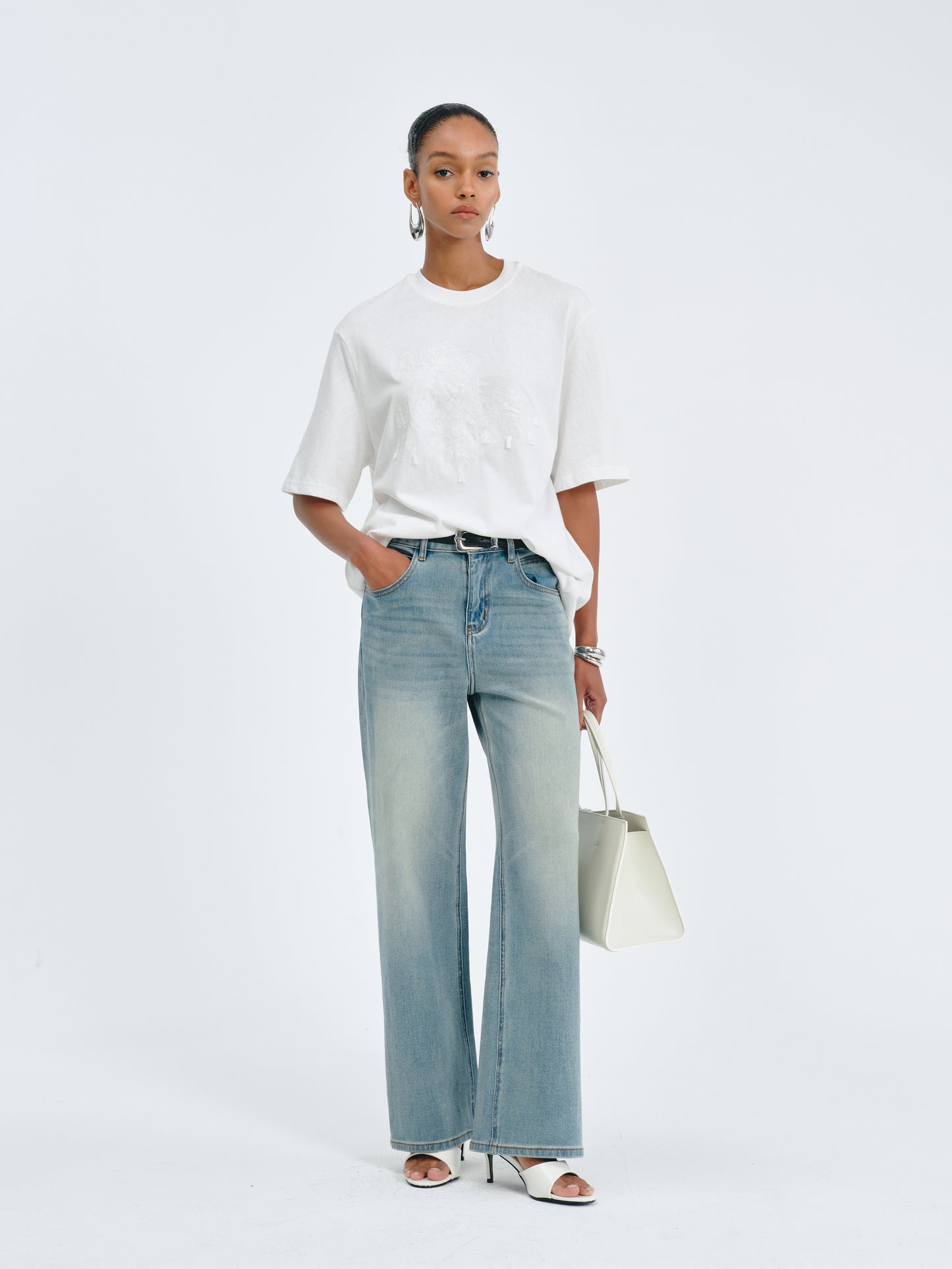 Aeris Embroidered Tee
