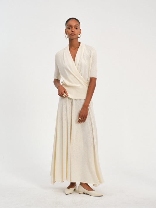 Quiet V-Neck Knit Top