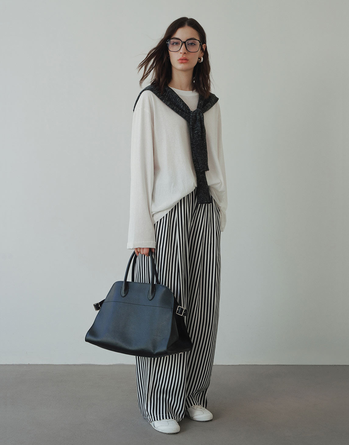 Pantalon à rayures drapées sans effort