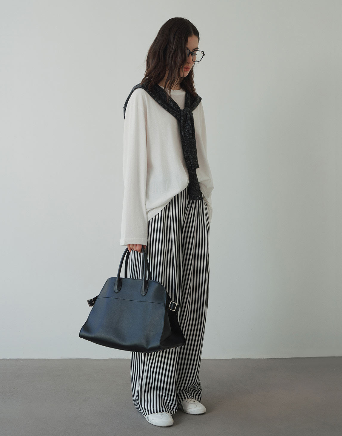 Pantalon à rayures drapées sans effort