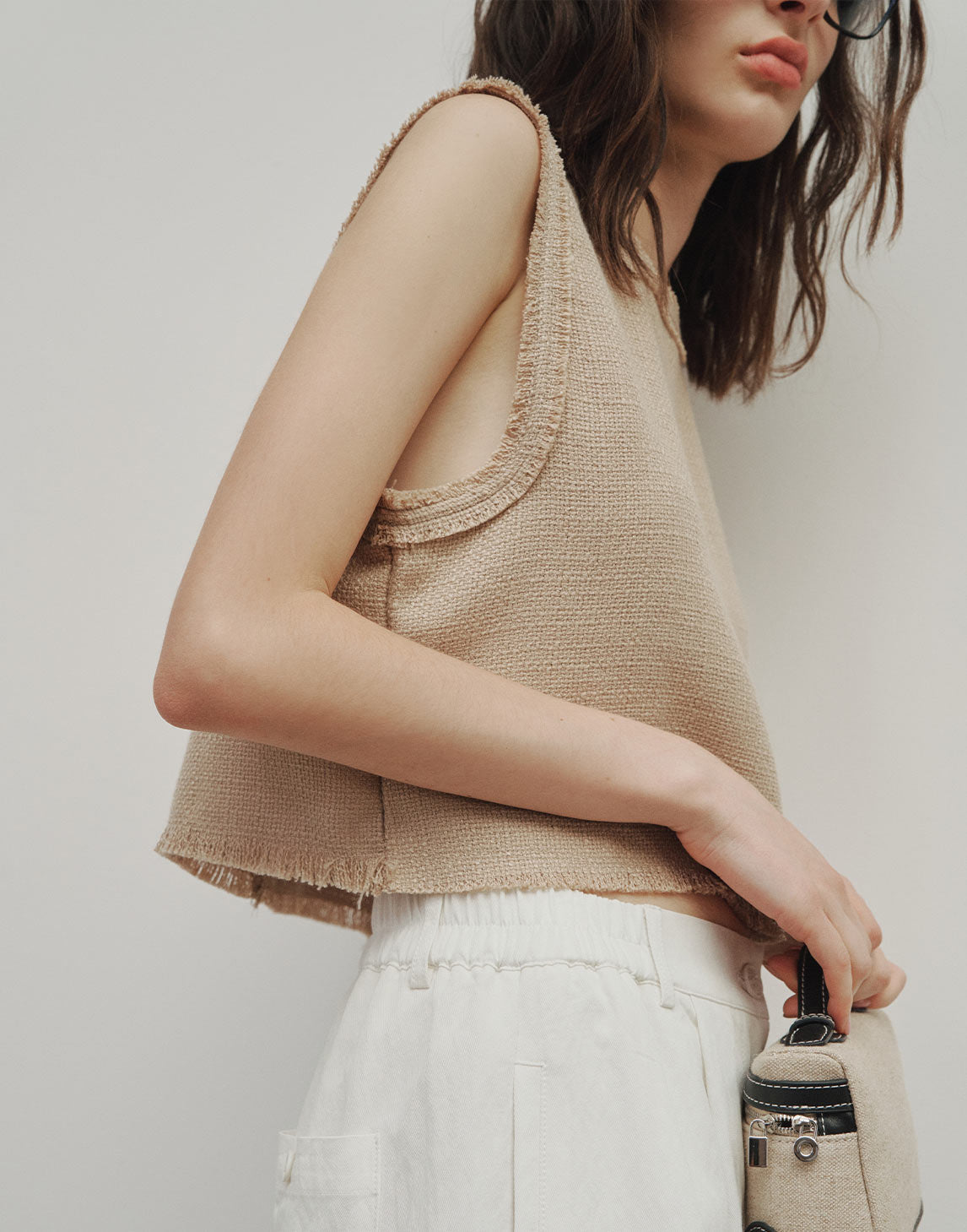 Raw-Edge Ärmelloses Top