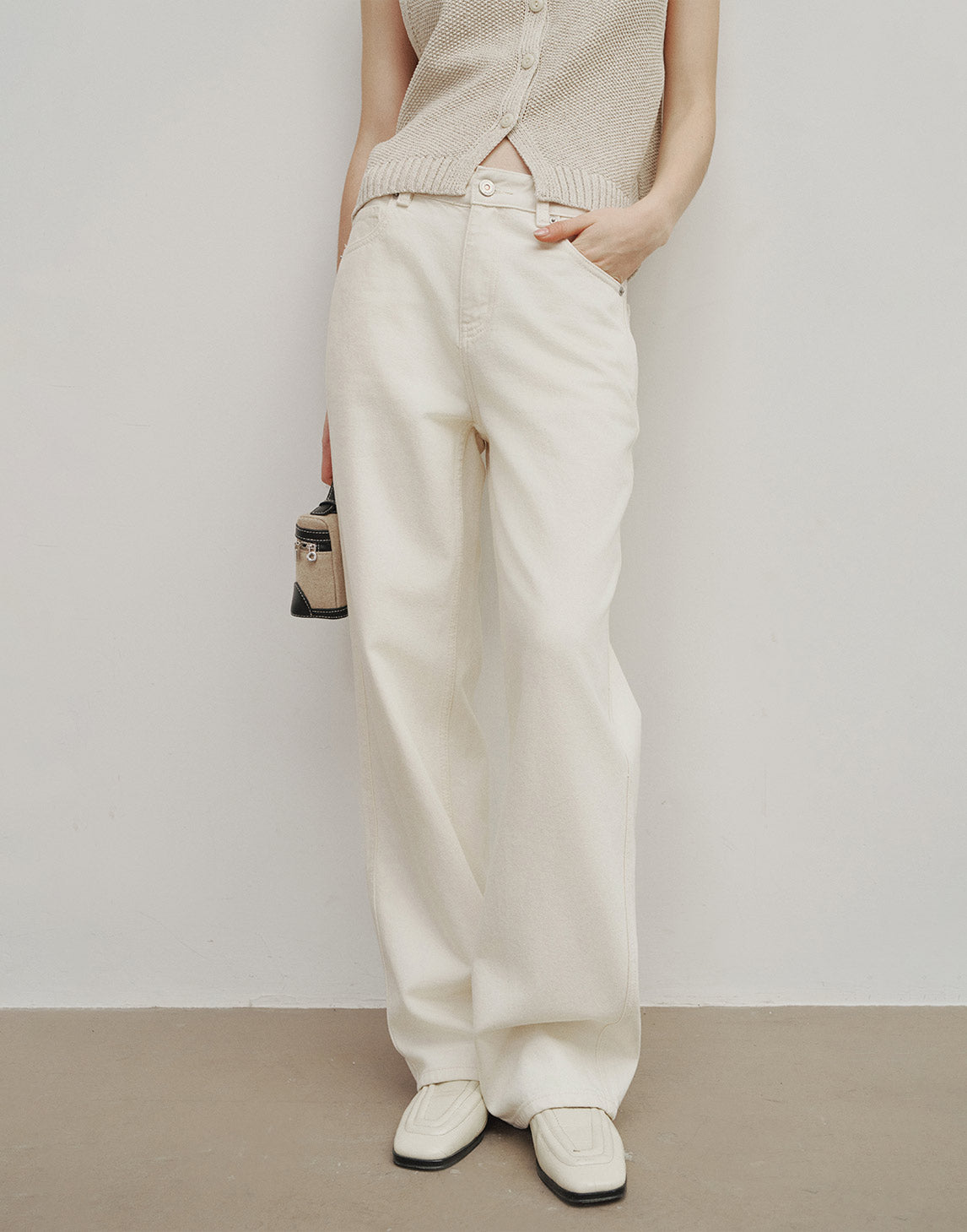 Jeans de pierna recta y elegante