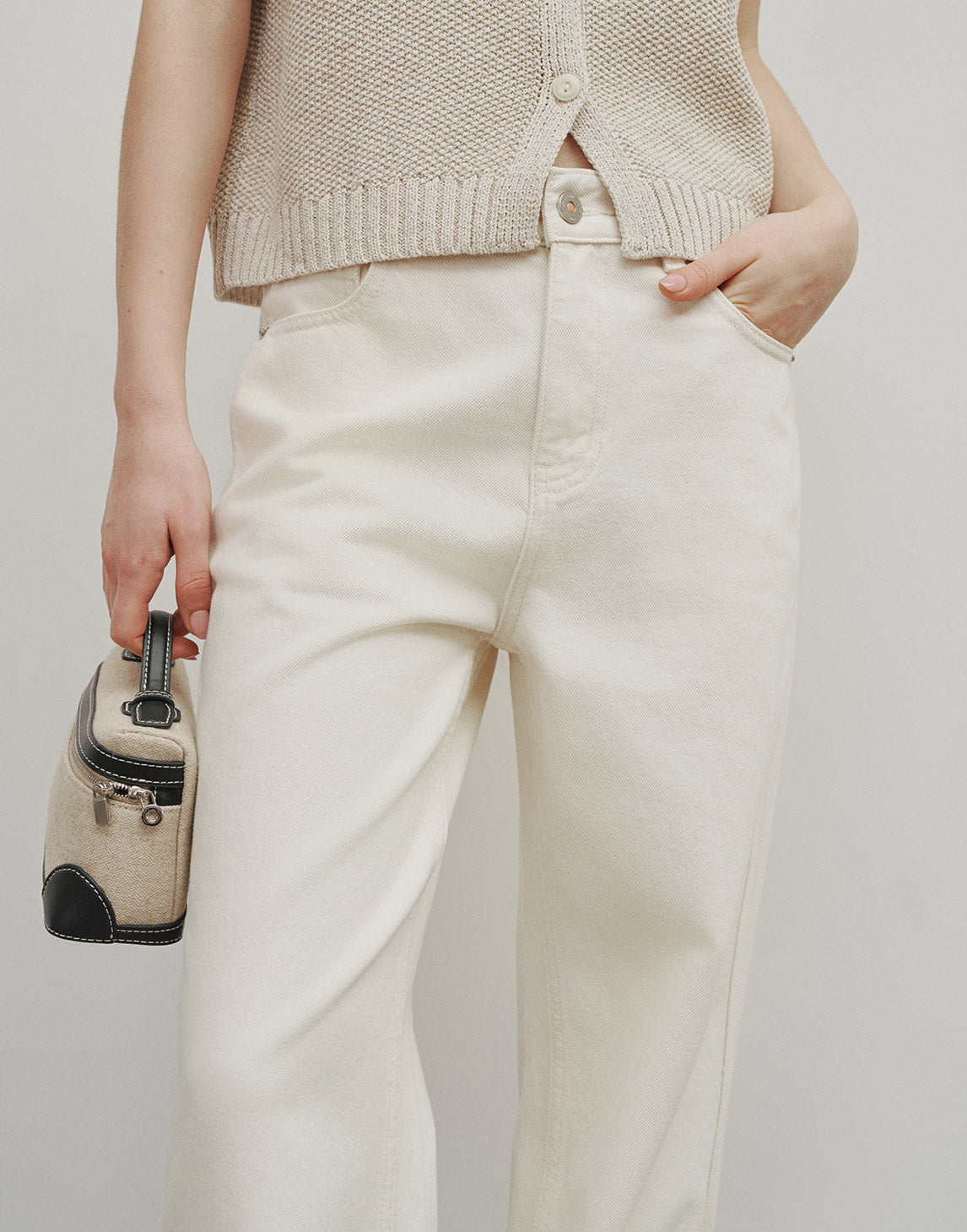 Jeans de pierna recta y elegante
