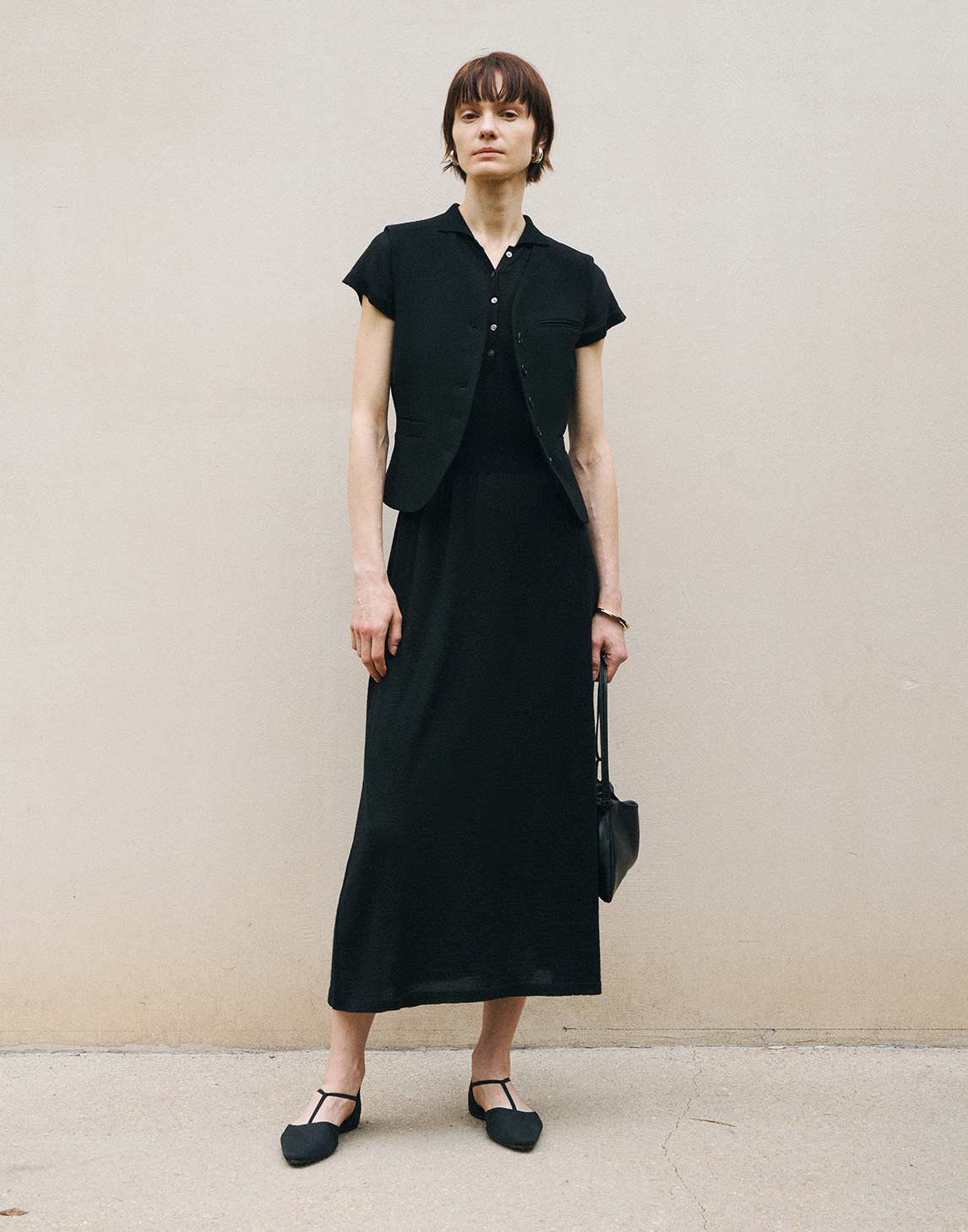 Robe en laine cintrée à la taille