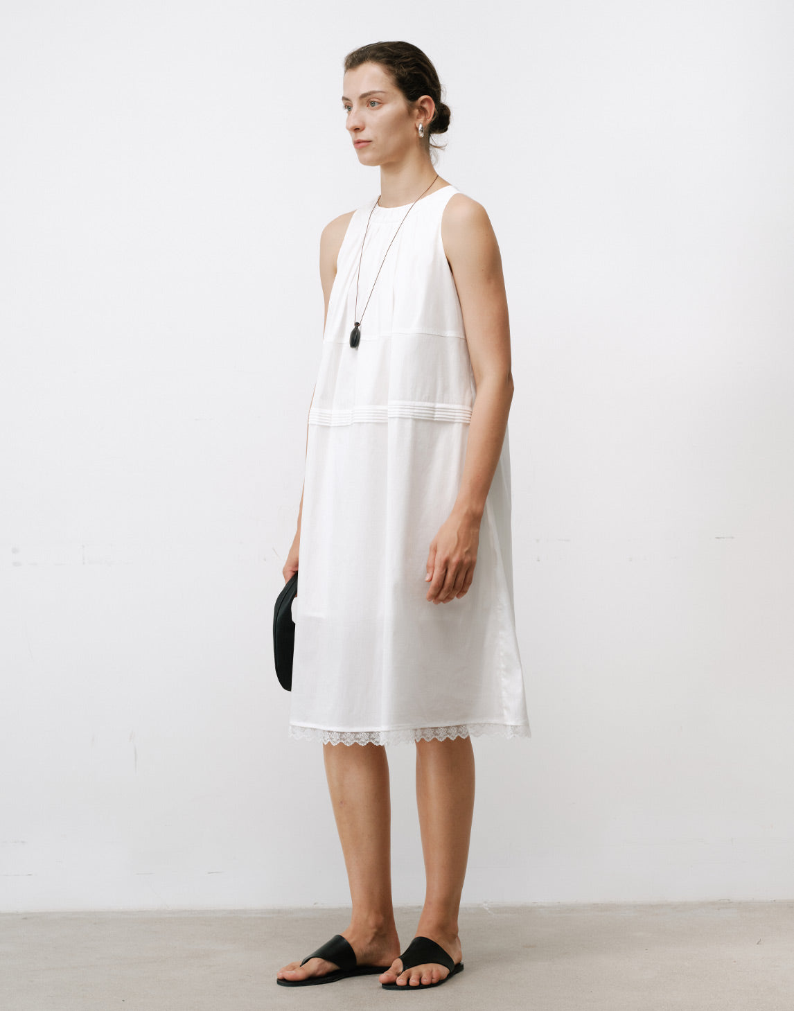 Robe Bouton Dos Sereine