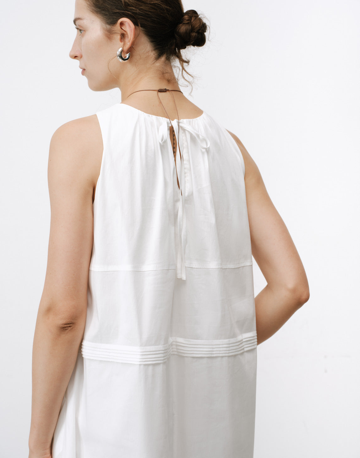 Robe Bouton Dos Sereine