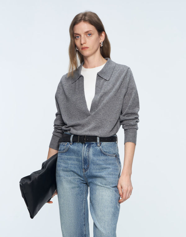 Chic V-Neck Pullover