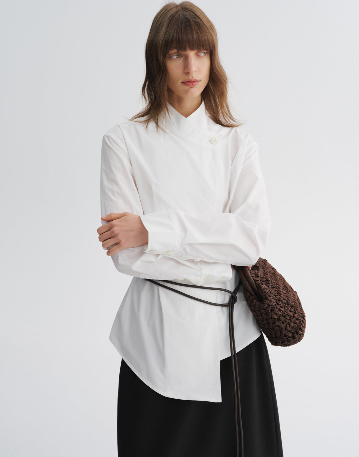 Blouse asymétrique à col en V croisé