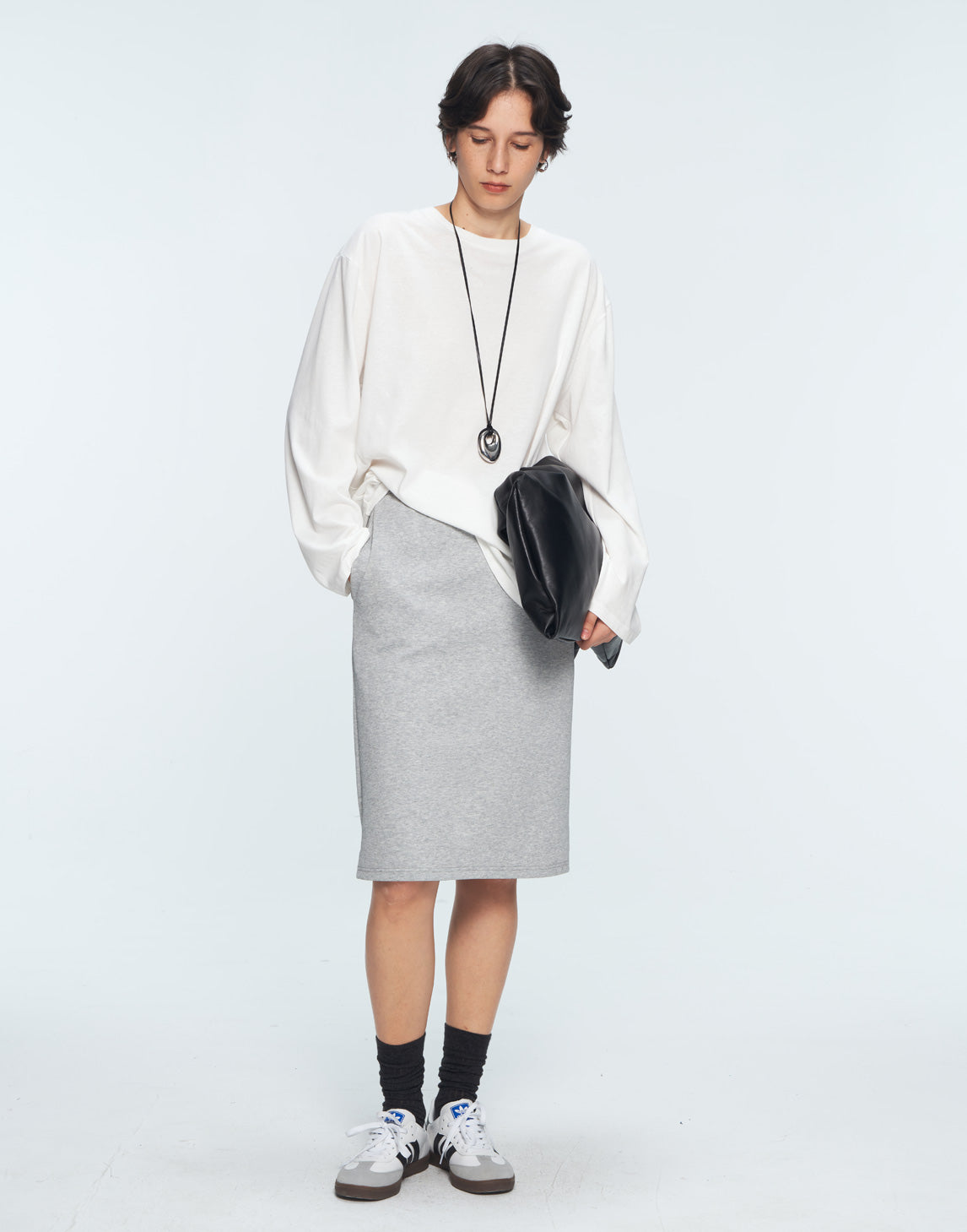 Falda lápiz minimalista y elegante