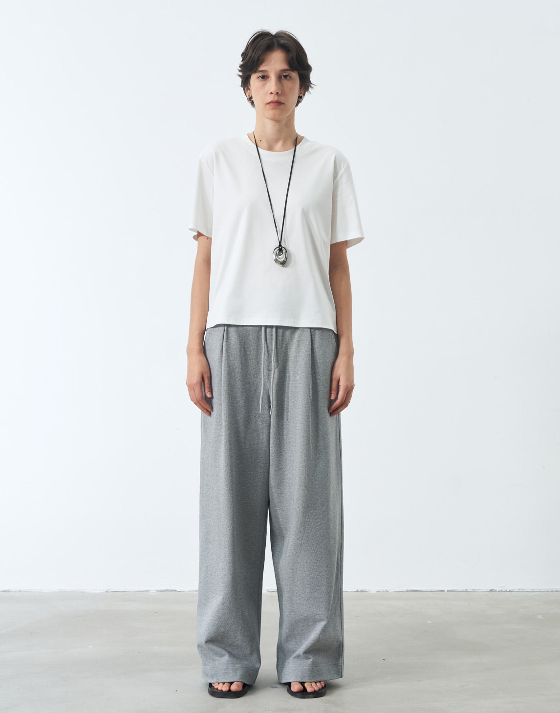 Minimalista Camiseta Básica