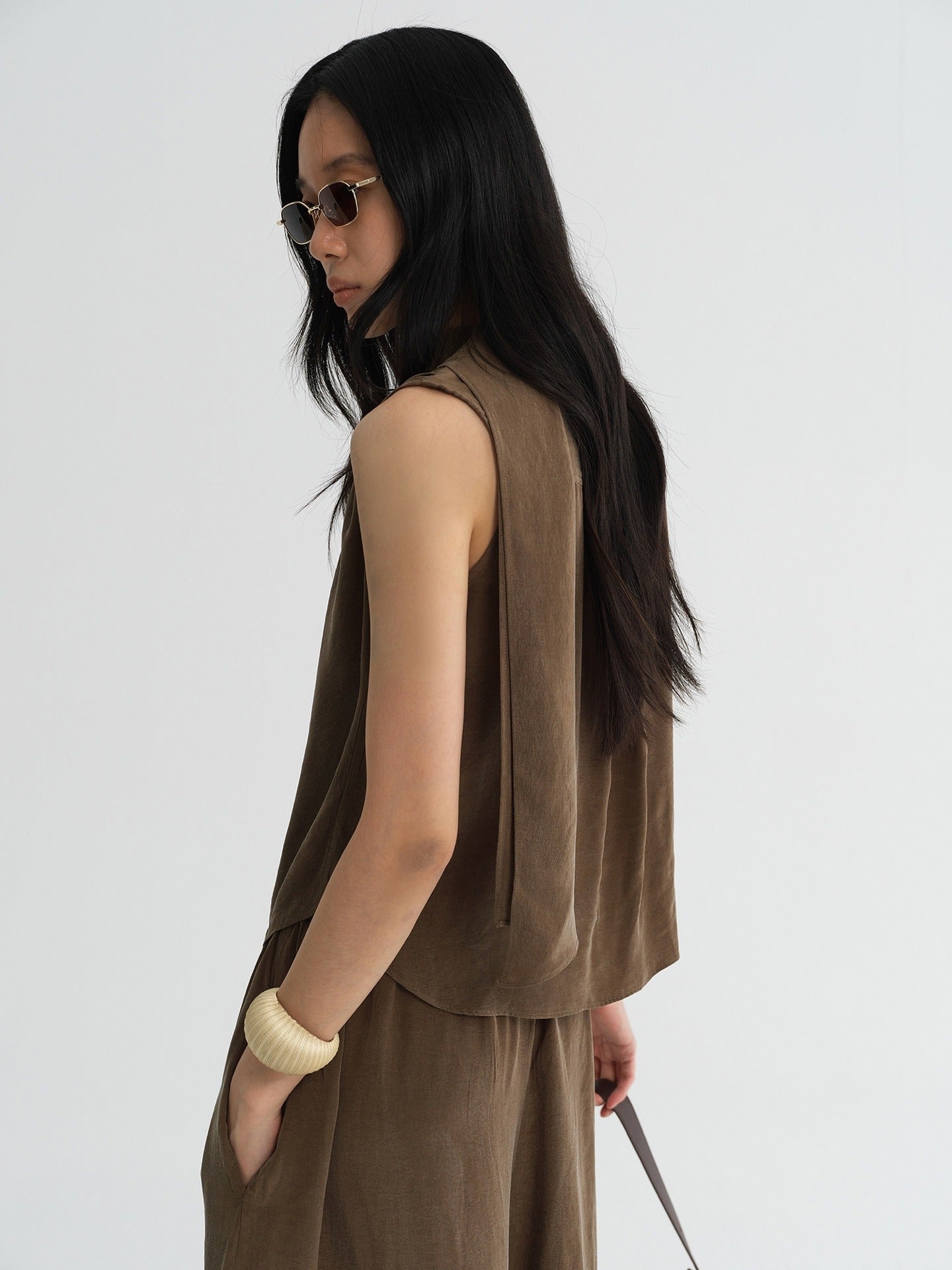 Veyra Sleeveless Top