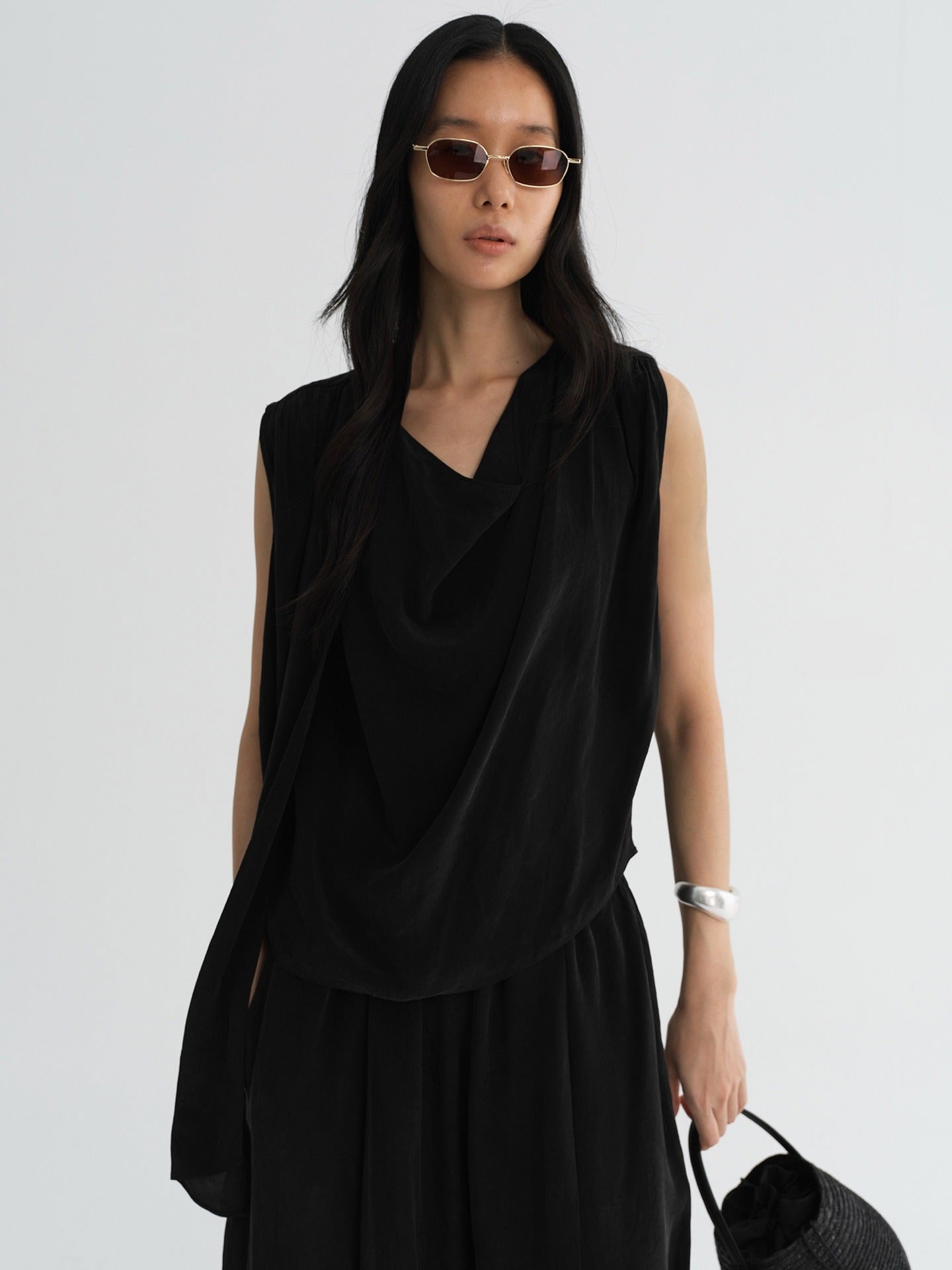 Veyra Sleeveless Top