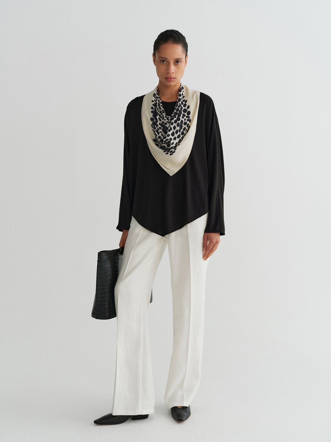 Lune Dot Silk Scarf  欠白底图