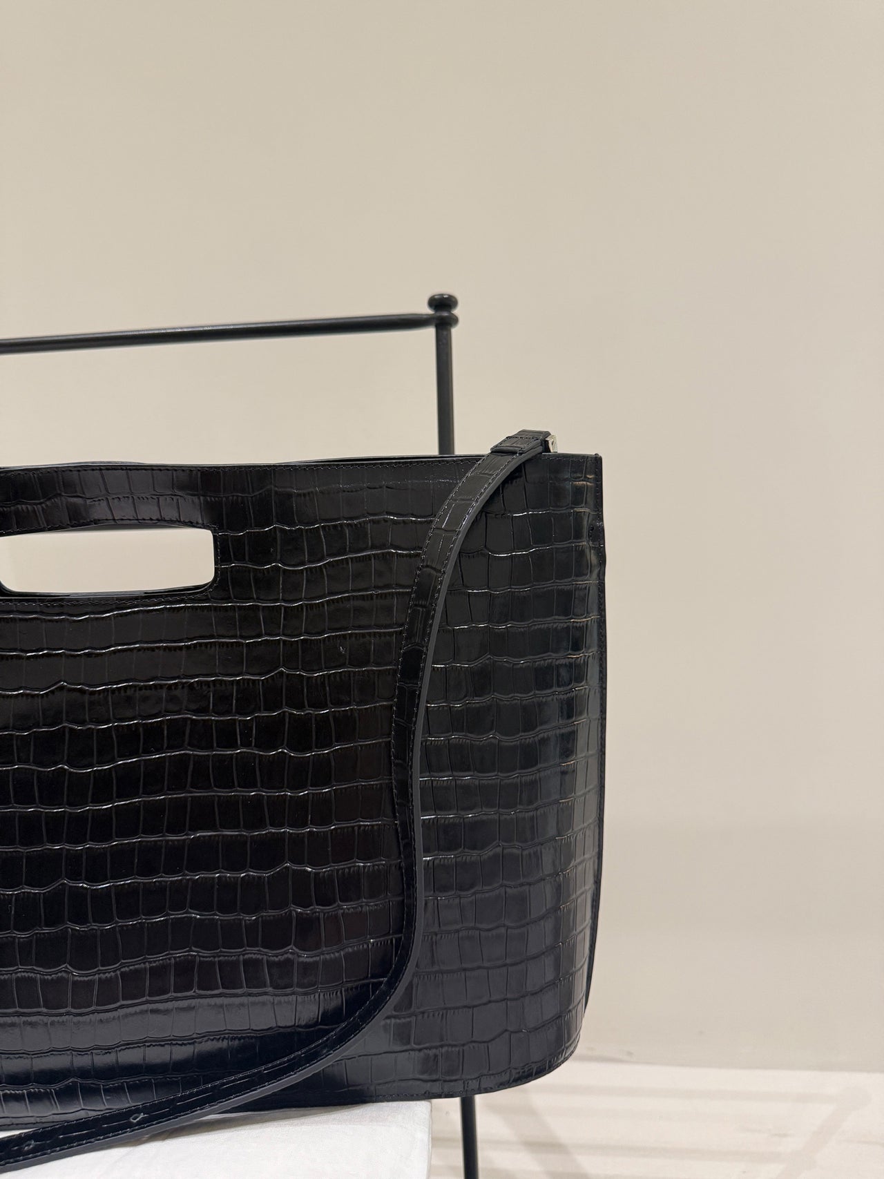 Luma Croc Clutch