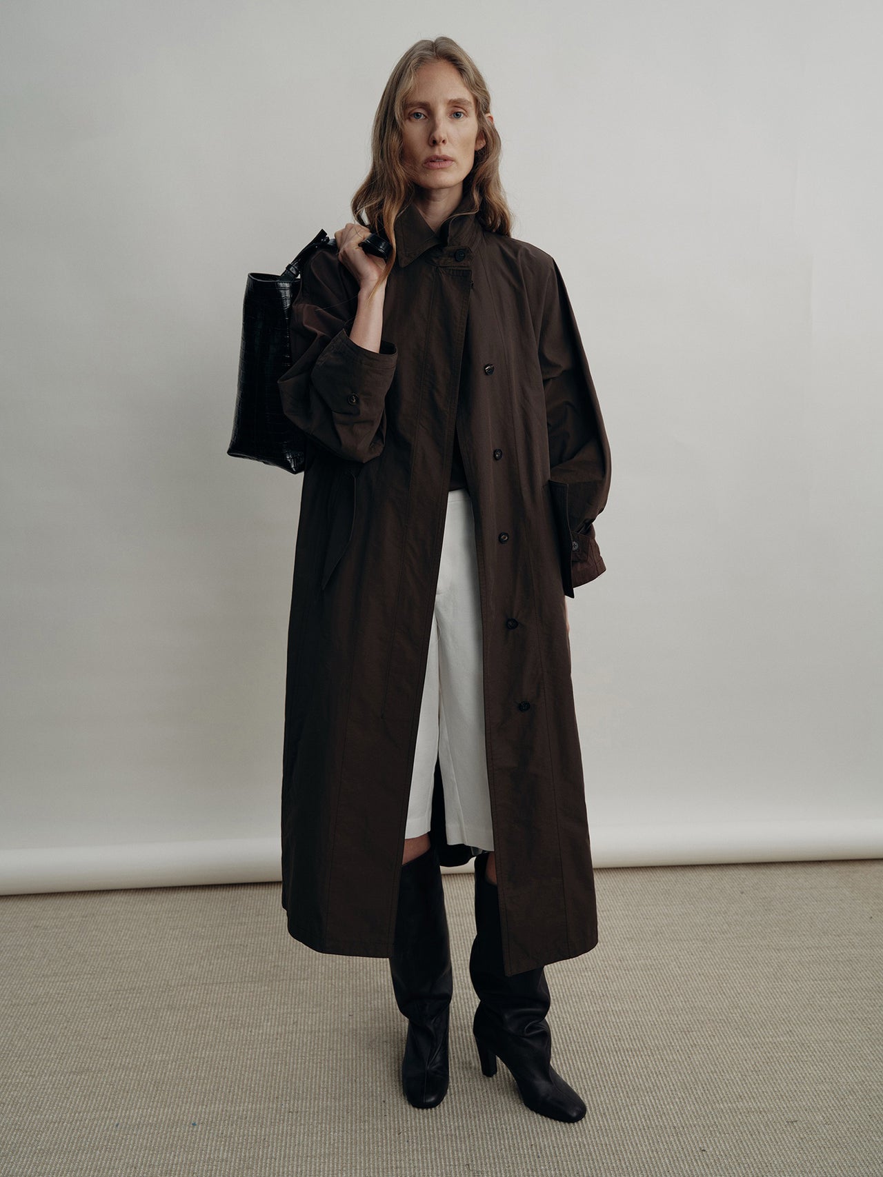 Eira Column Trench