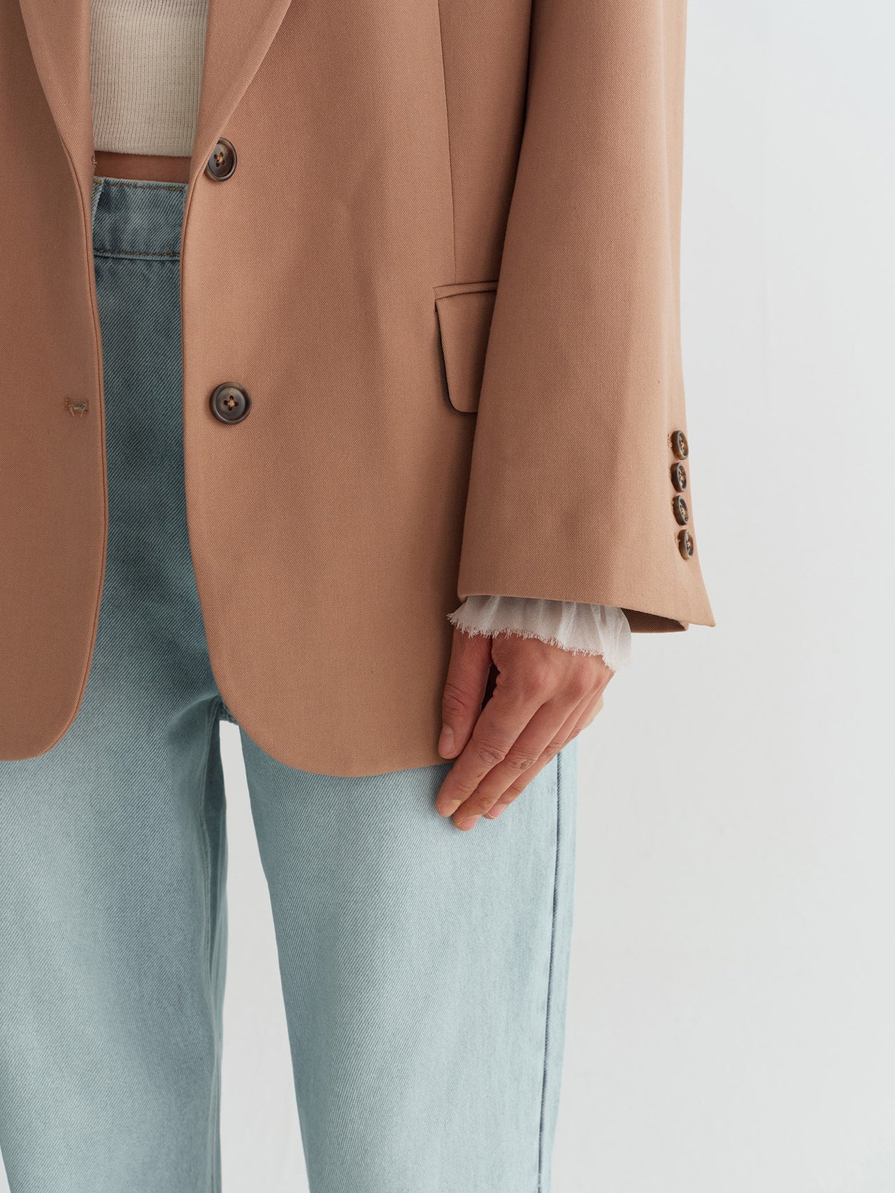Arden Frame Blazer
