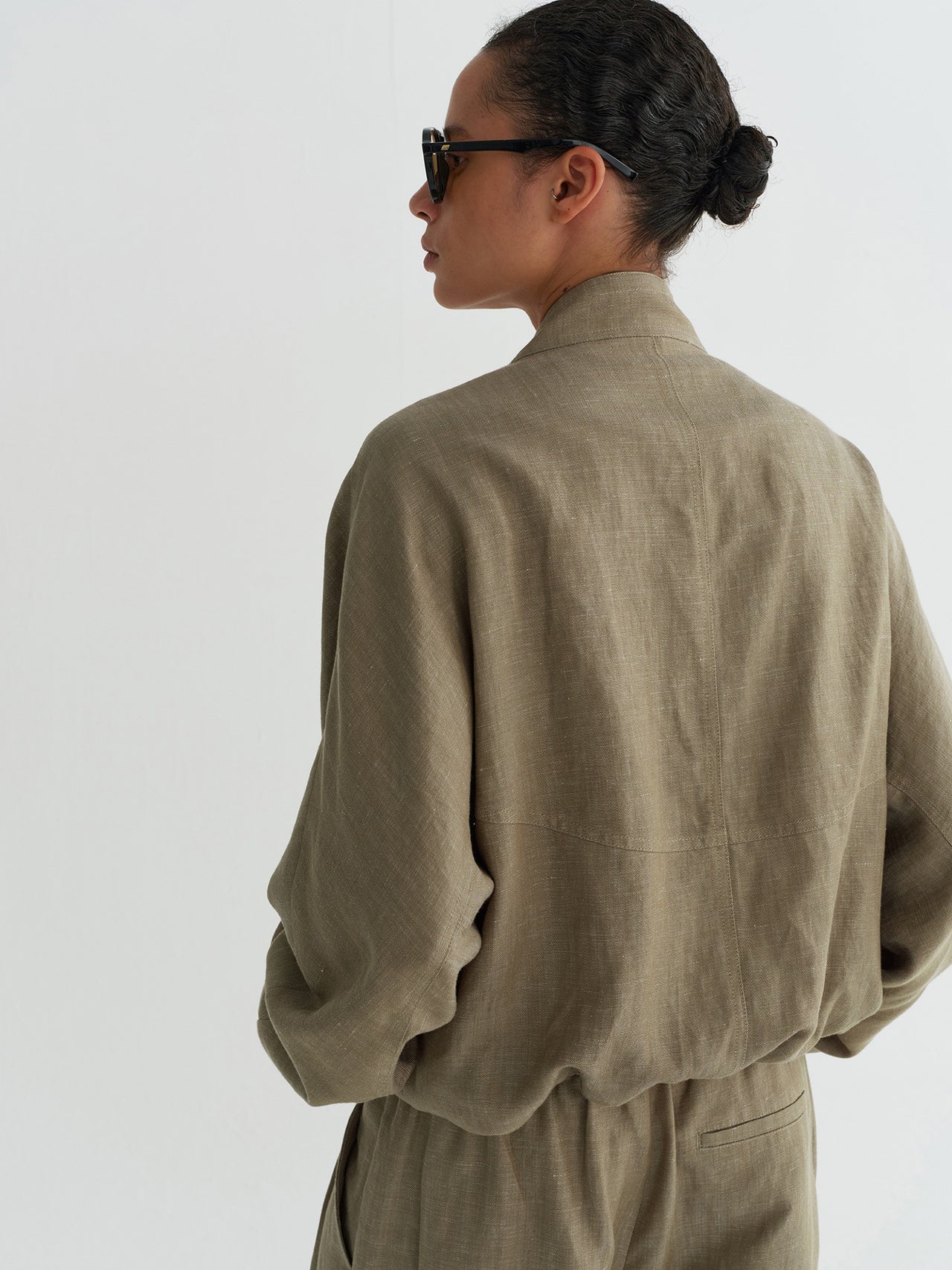 Aira Form Jacket