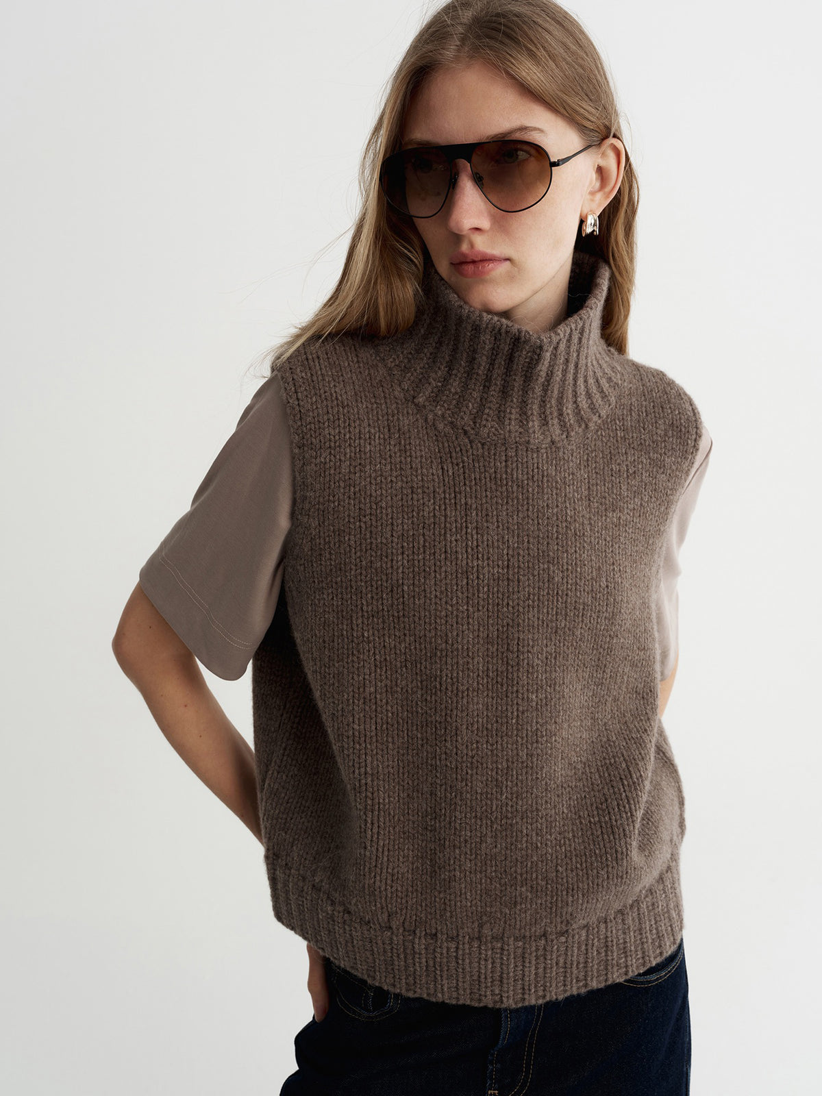 Frame Buckle Vest