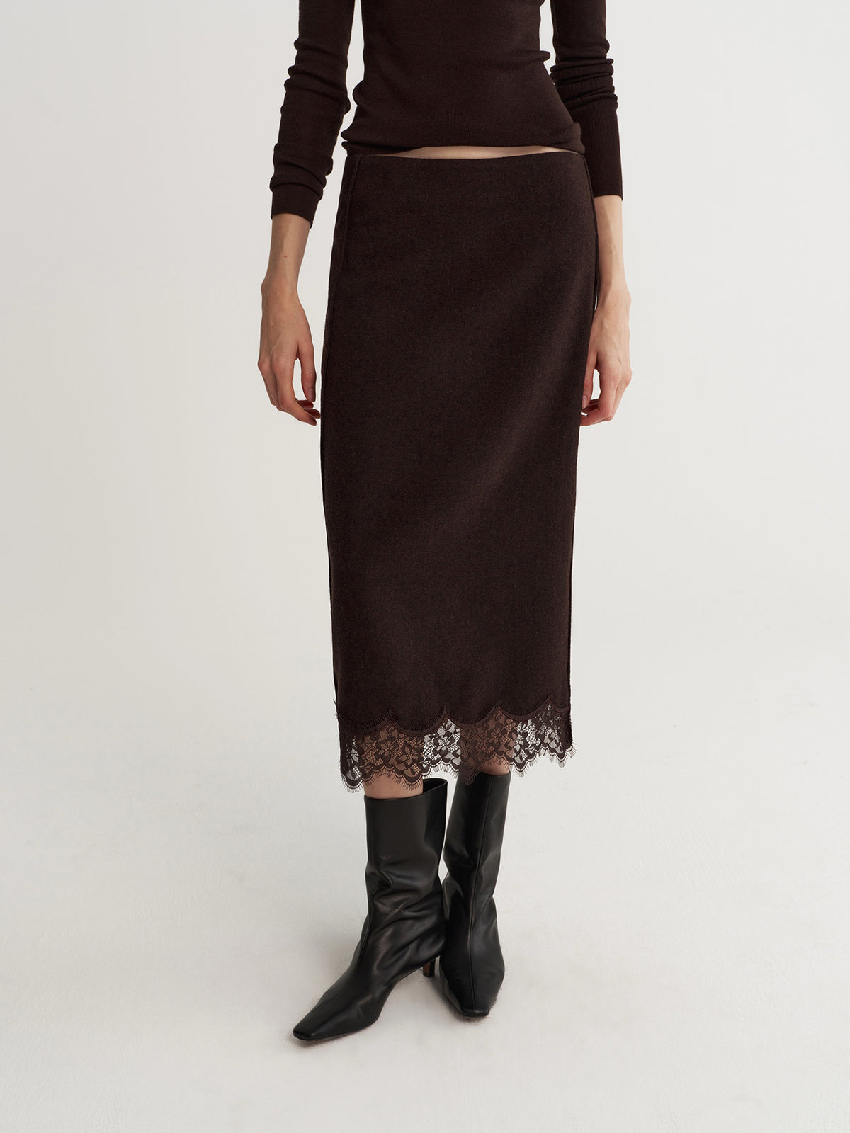 Sable Lace Skirt
