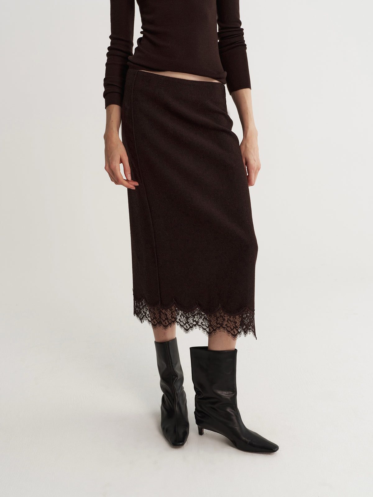 Sable Lace Skirt